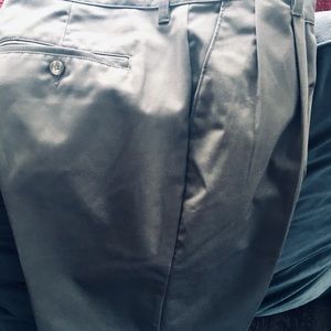 “Basic Edition” Pleated Mens “Olive” casual pants.